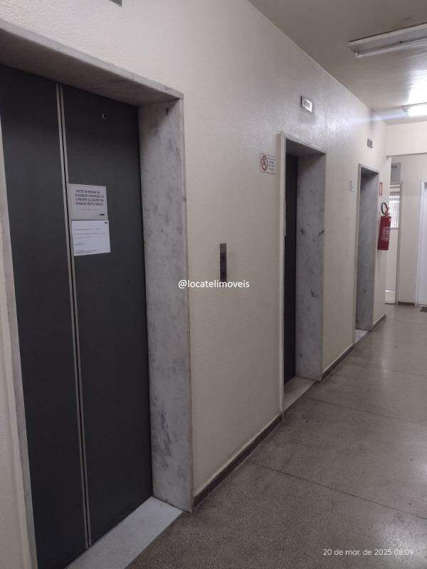 Sala à venda no Barro Preto: 