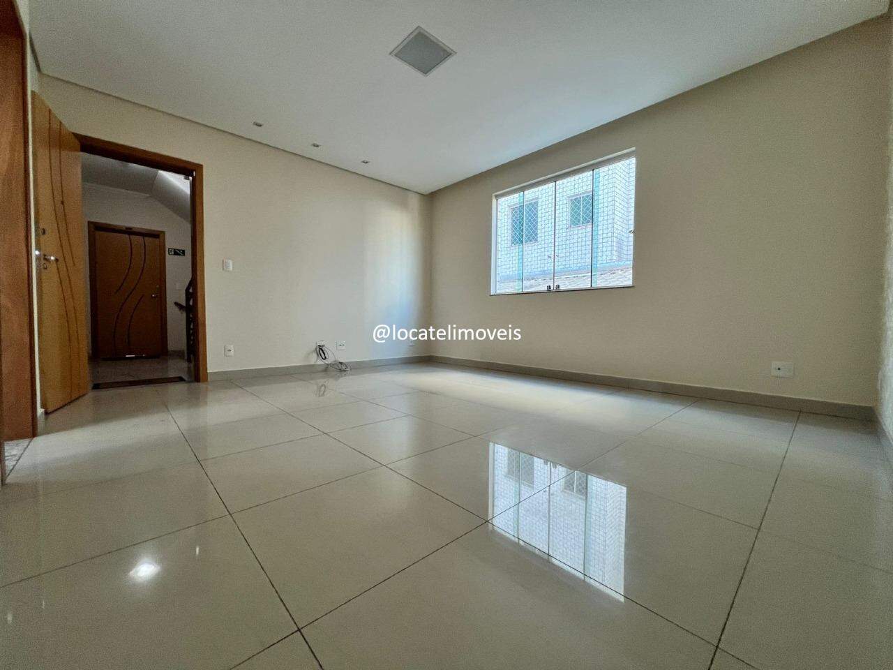 Apartamento para aluguel no Diamante: 