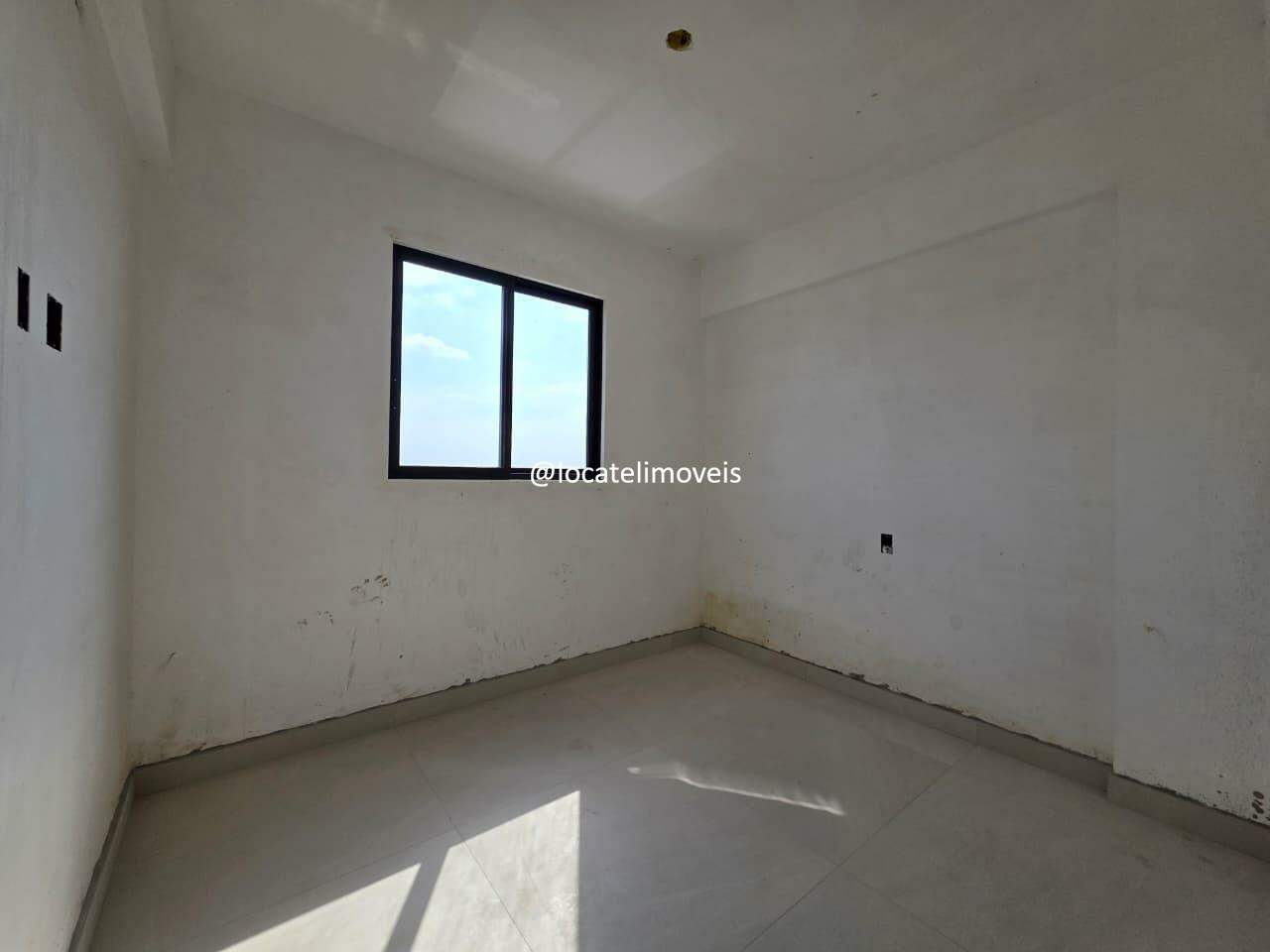 Apartamento à venda no Barreiro: 