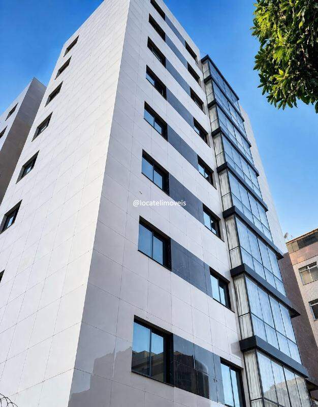 Apartamento à venda no Barreiro: 