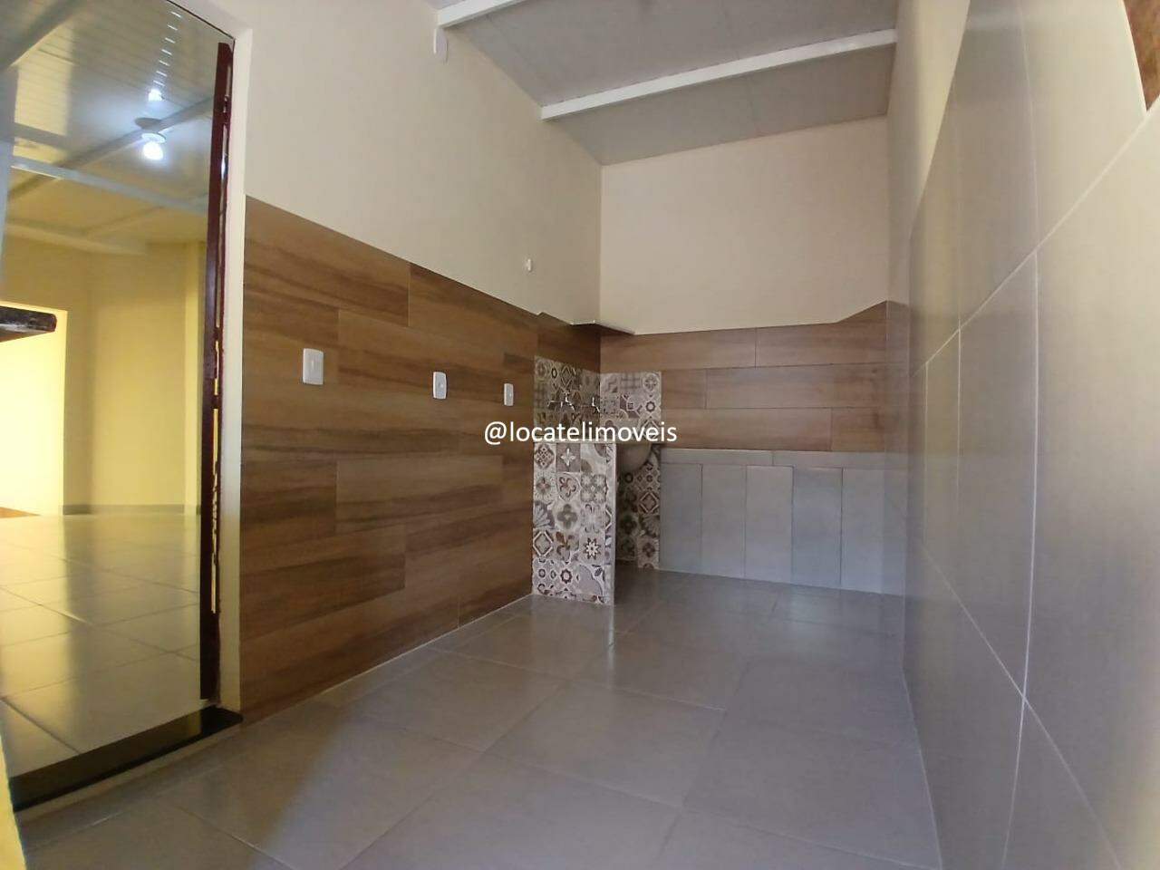 Casa para aluguel no Flávio de Oliveira: 
