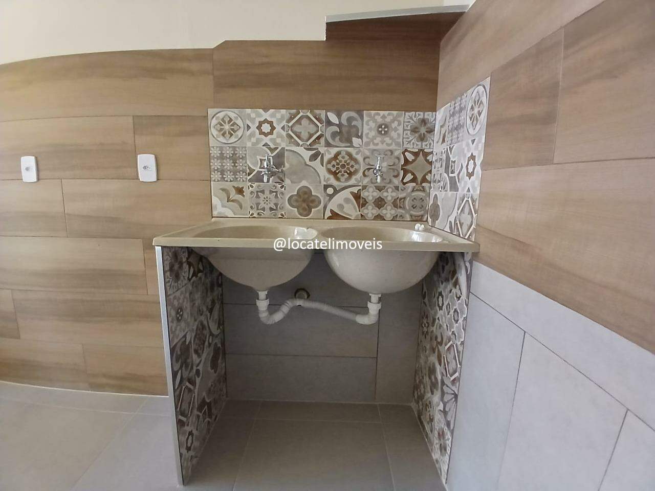 Casa para aluguel no Flávio de Oliveira: 