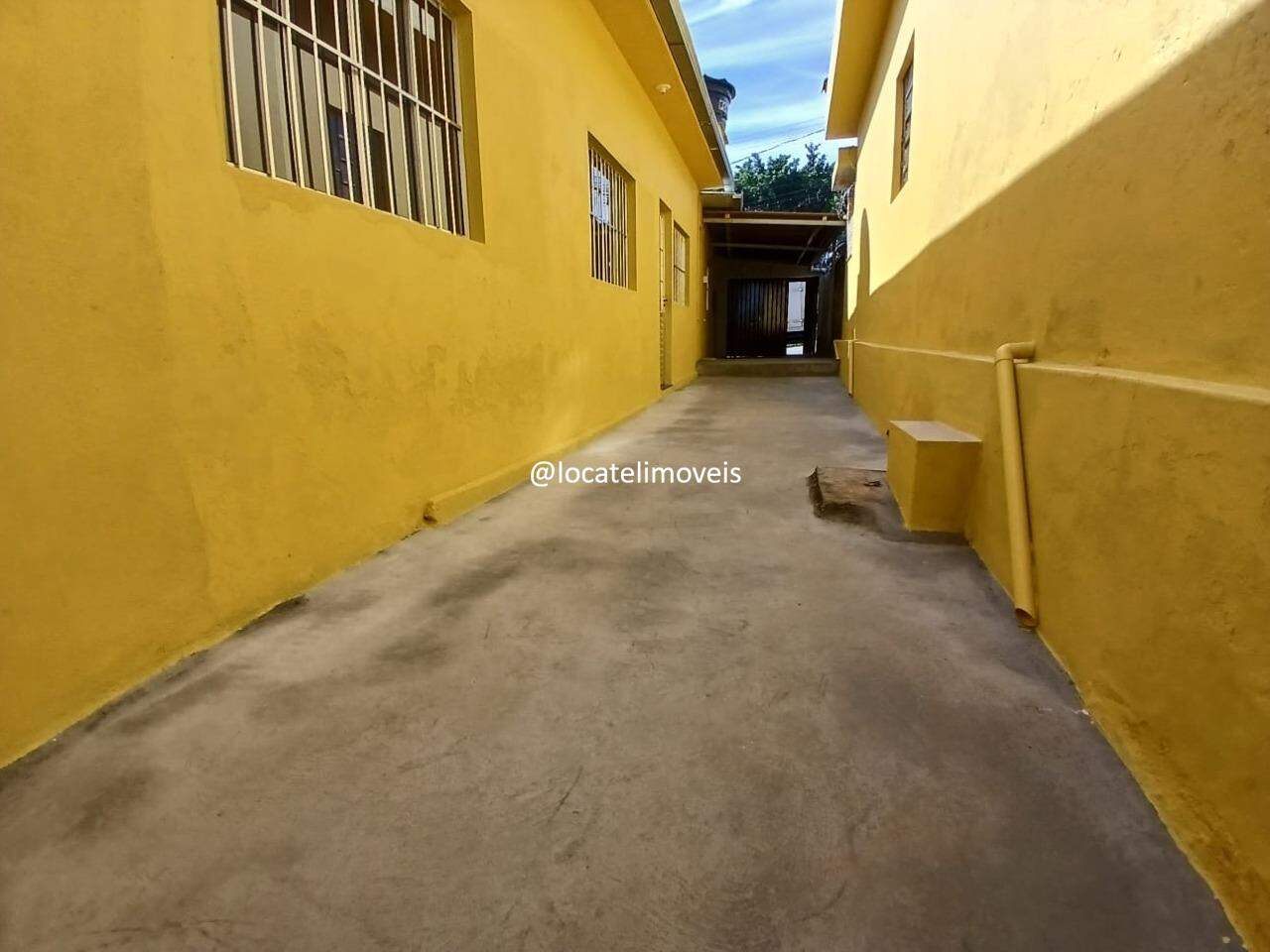 Casa para aluguel no Flávio de Oliveira: 