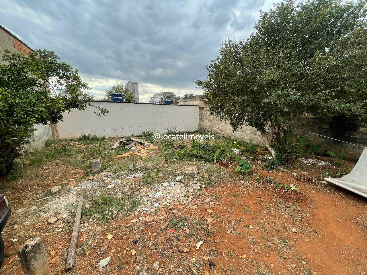Lote à venda no Milionários: 