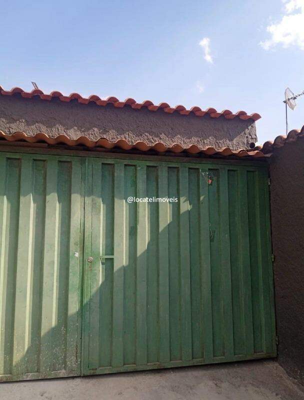 Casa geminada à venda no Bonsucesso: 