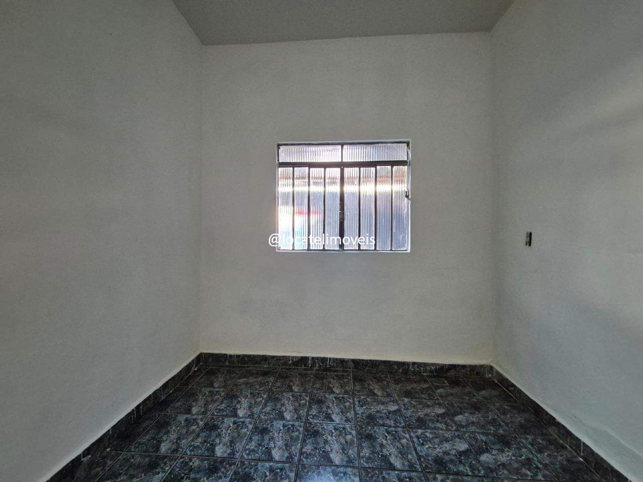 [tipoImovel] [finalidade] no bairro [bairro]: quarto fundos foto 3