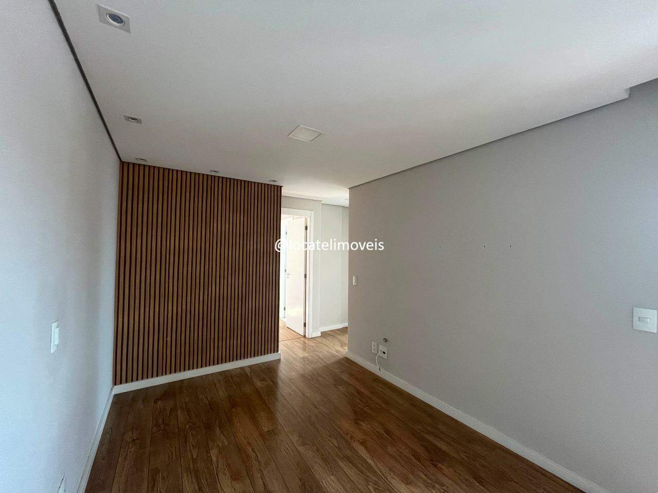 [tipoImovel] [finalidade] no bairro [bairro]: 