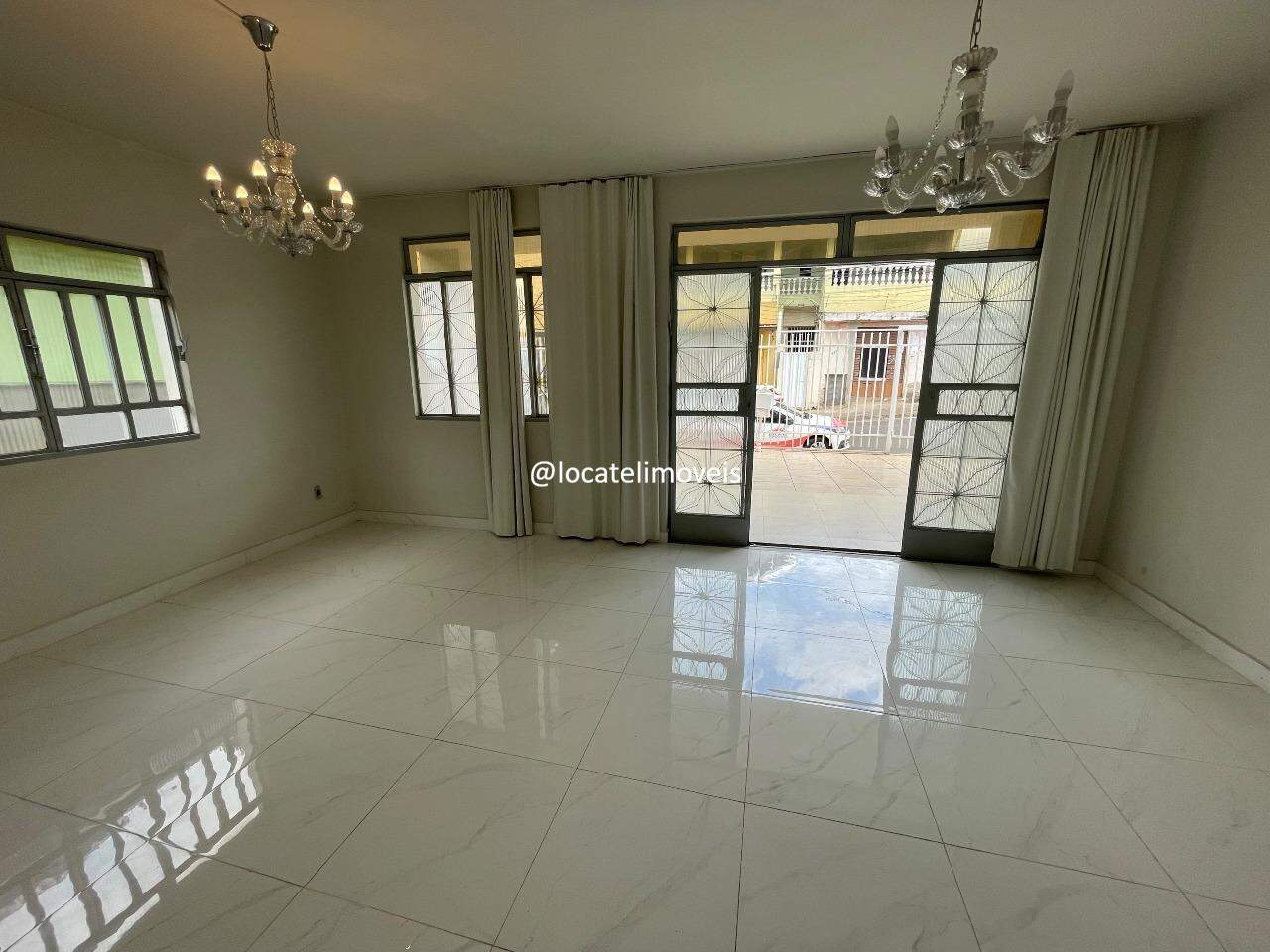 [tipoImovel] [finalidade] no bairro [bairro]: 