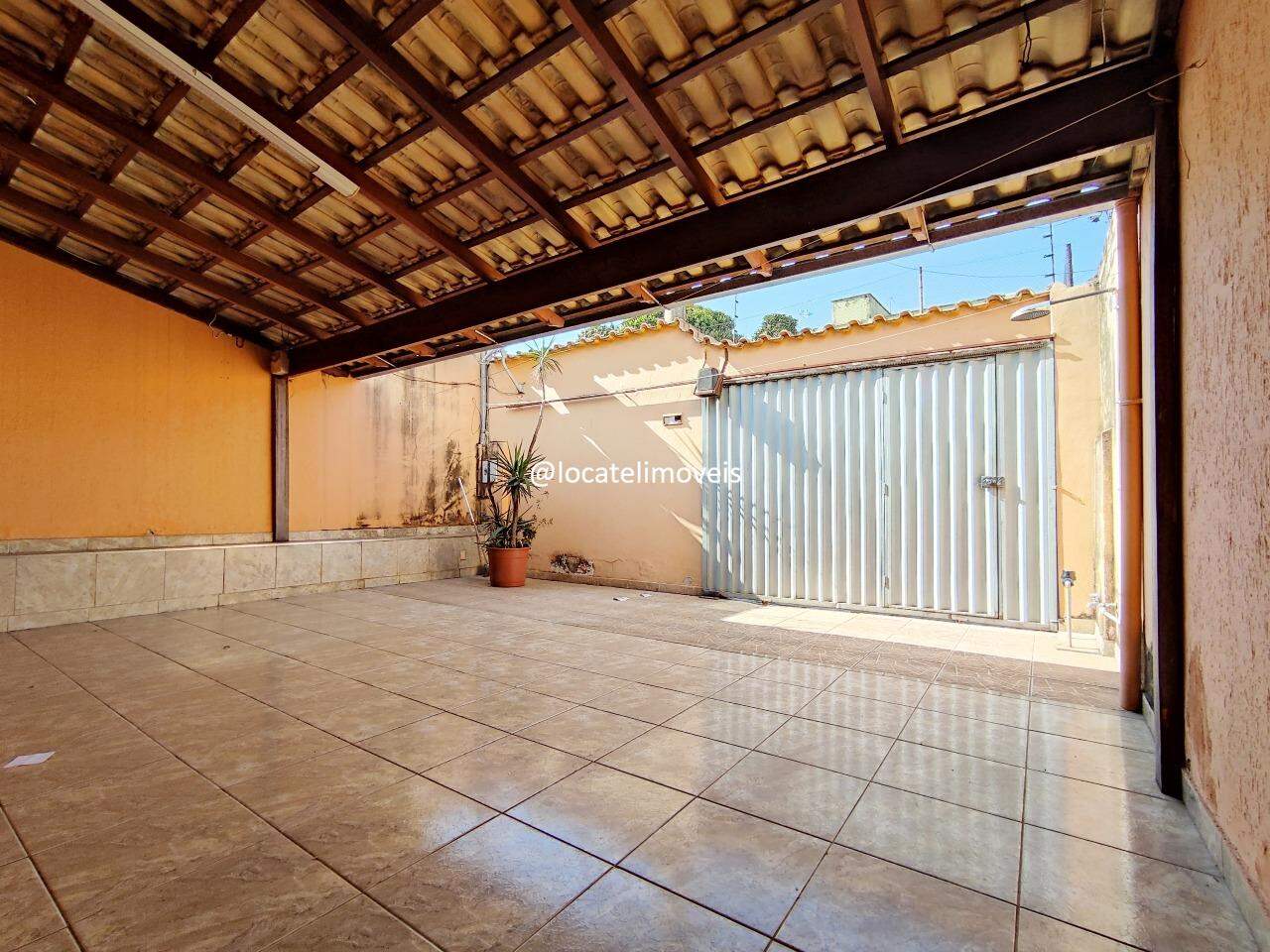 [tipoImovel] [finalidade] no bairro [bairro]: 