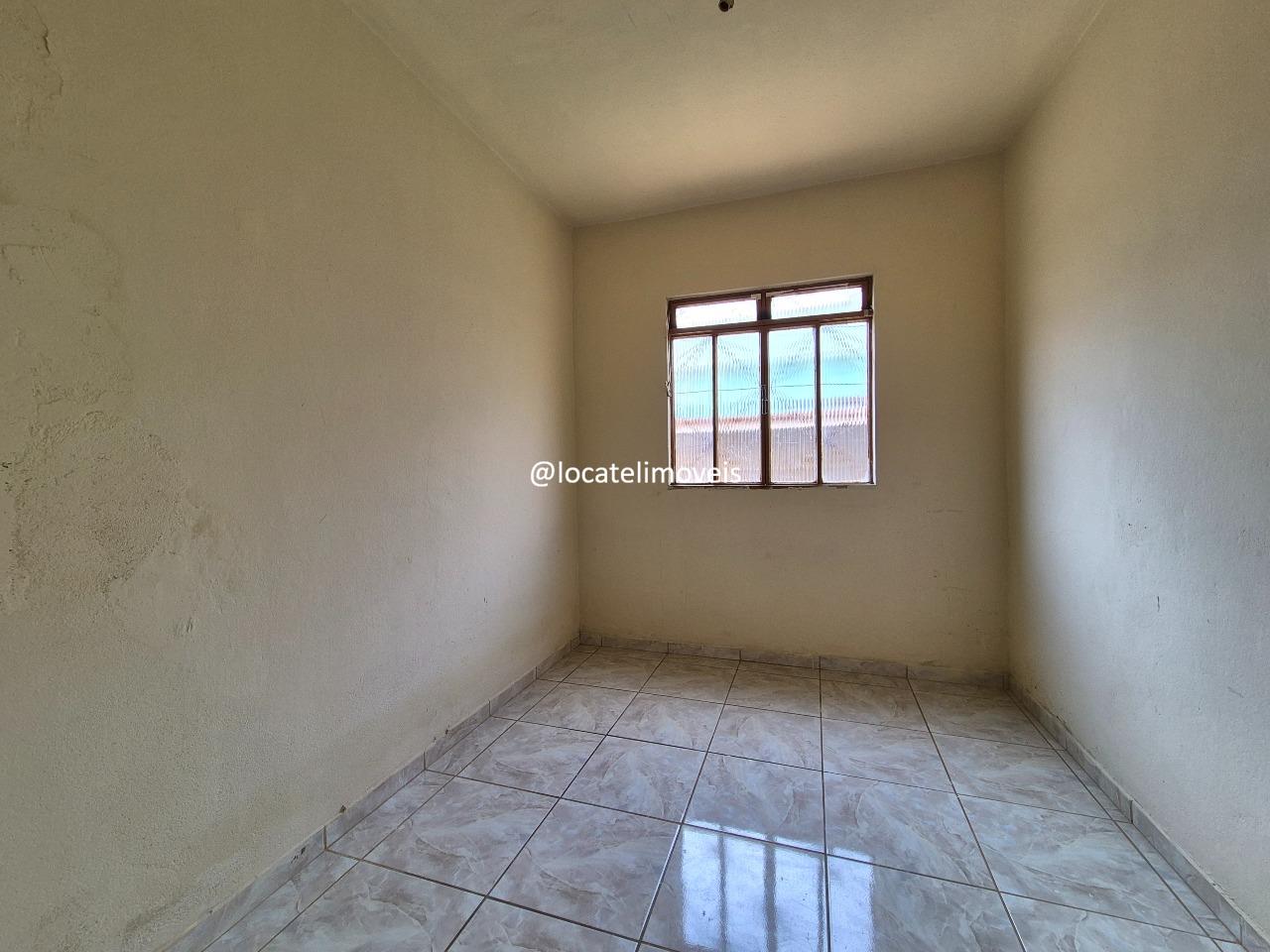 Casa para aluguel no Flávio Marques Lisboa: quarto do meio