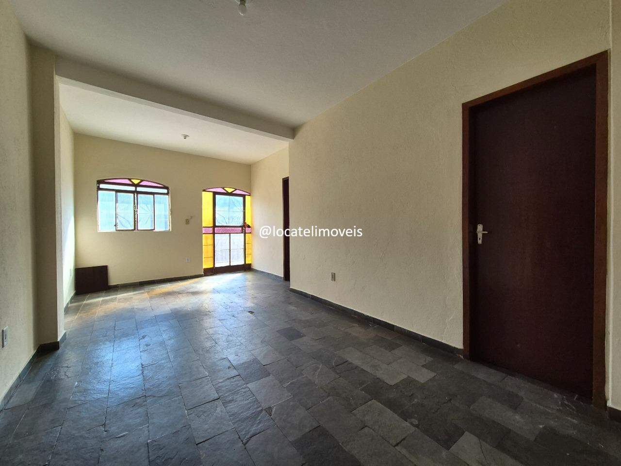 [tipoImovel] [finalidade] no bairro [bairro]: sala foto 2