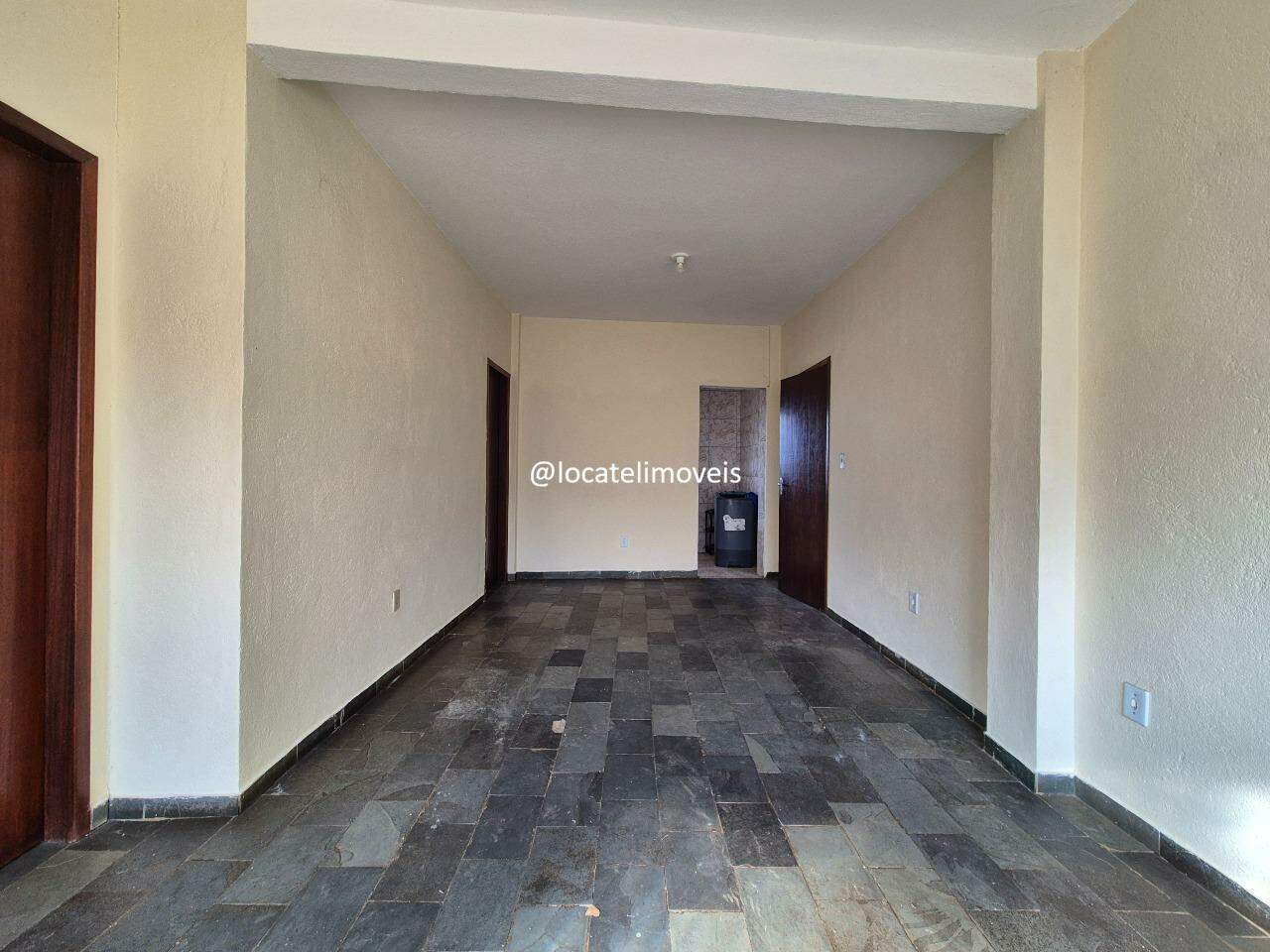 [tipoImovel] [finalidade] no bairro [bairro]: sala foto 1