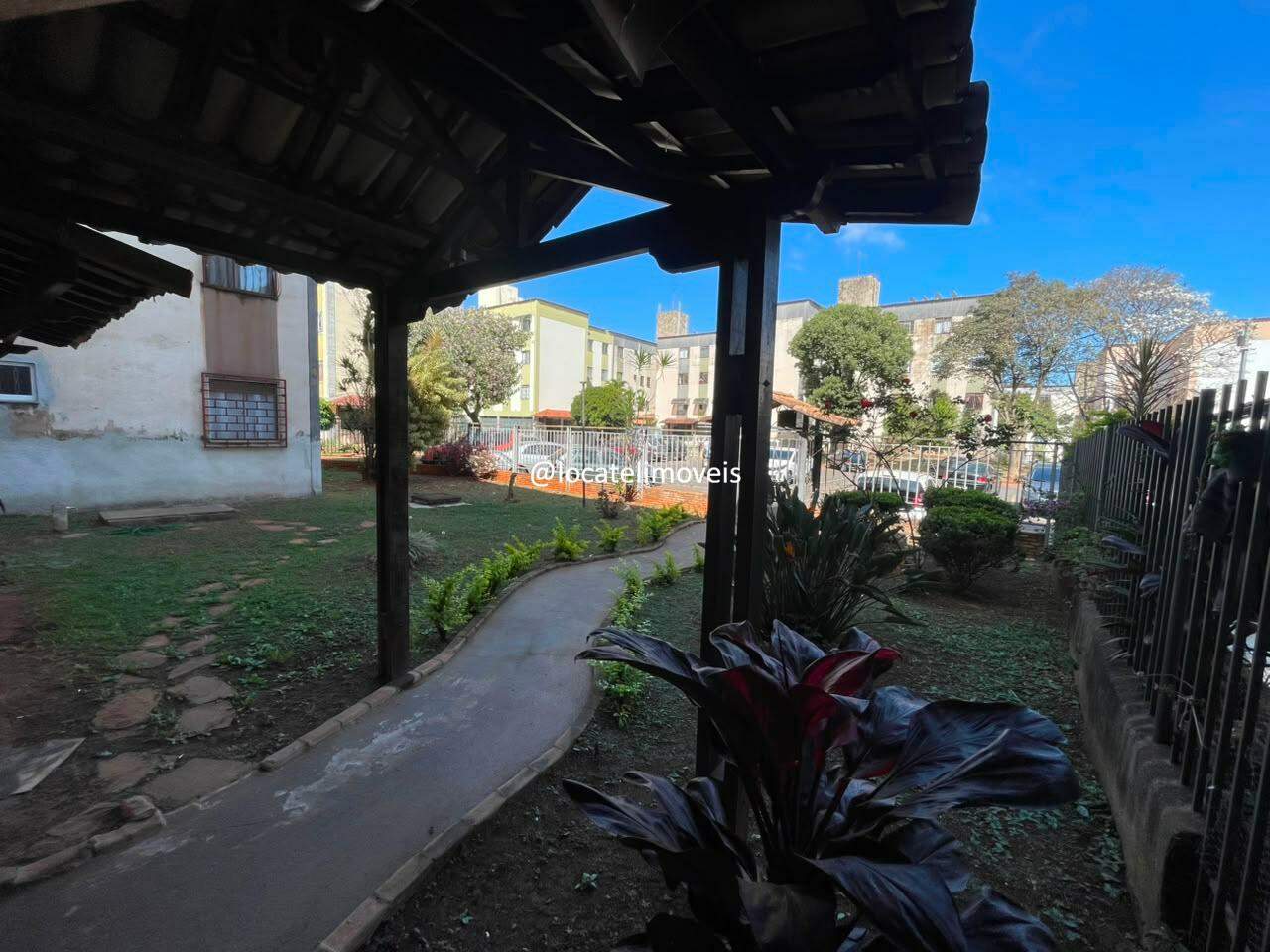 [tipoImovel] [finalidade] no bairro [bairro]: 