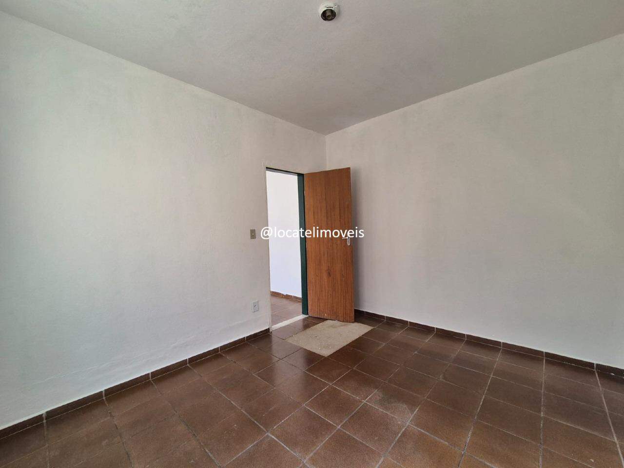 Casa para aluguel no Flávio Marques Lisboa: 