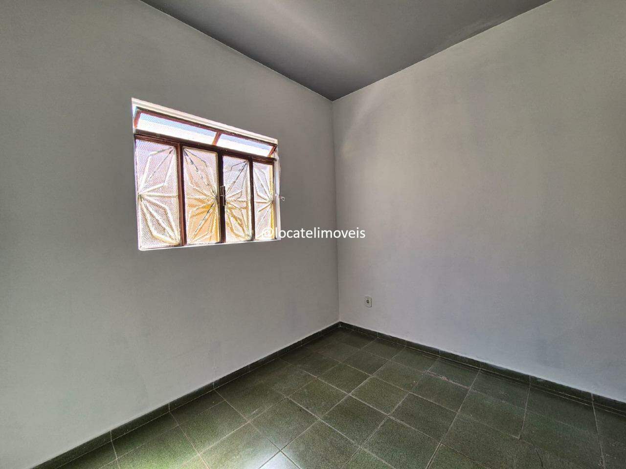 Casa para aluguel no Flávio Marques Lisboa: 