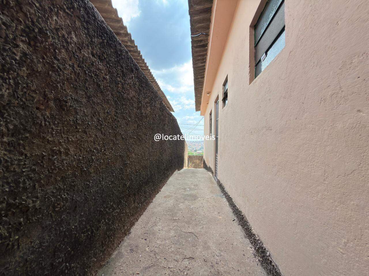 Casa para aluguel no Flávio Marques Lisboa: 