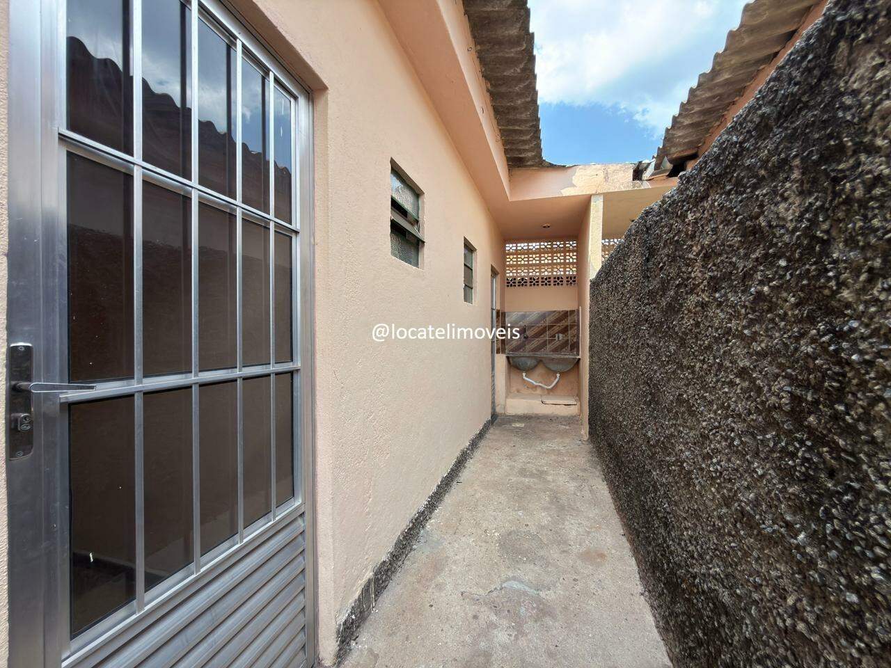 Casa para aluguel no Flávio Marques Lisboa: 