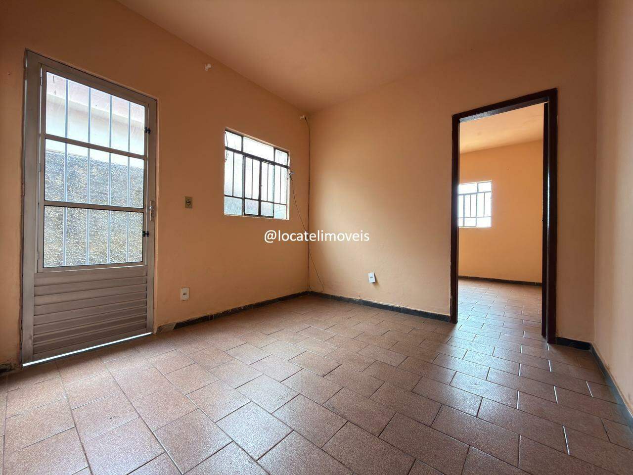 Casa para aluguel no Flávio Marques Lisboa: 