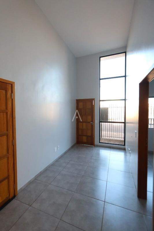 Casa Residencial para à venda no Bairro PINHEIRINHO em TOLEDO:
