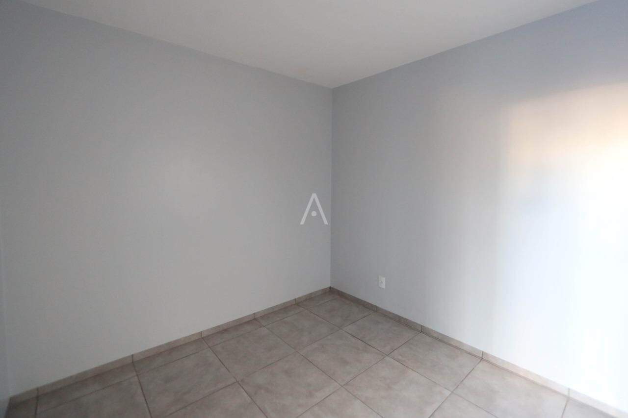 Casa Residencial para à venda no Bairro PINHEIRINHO em TOLEDO: