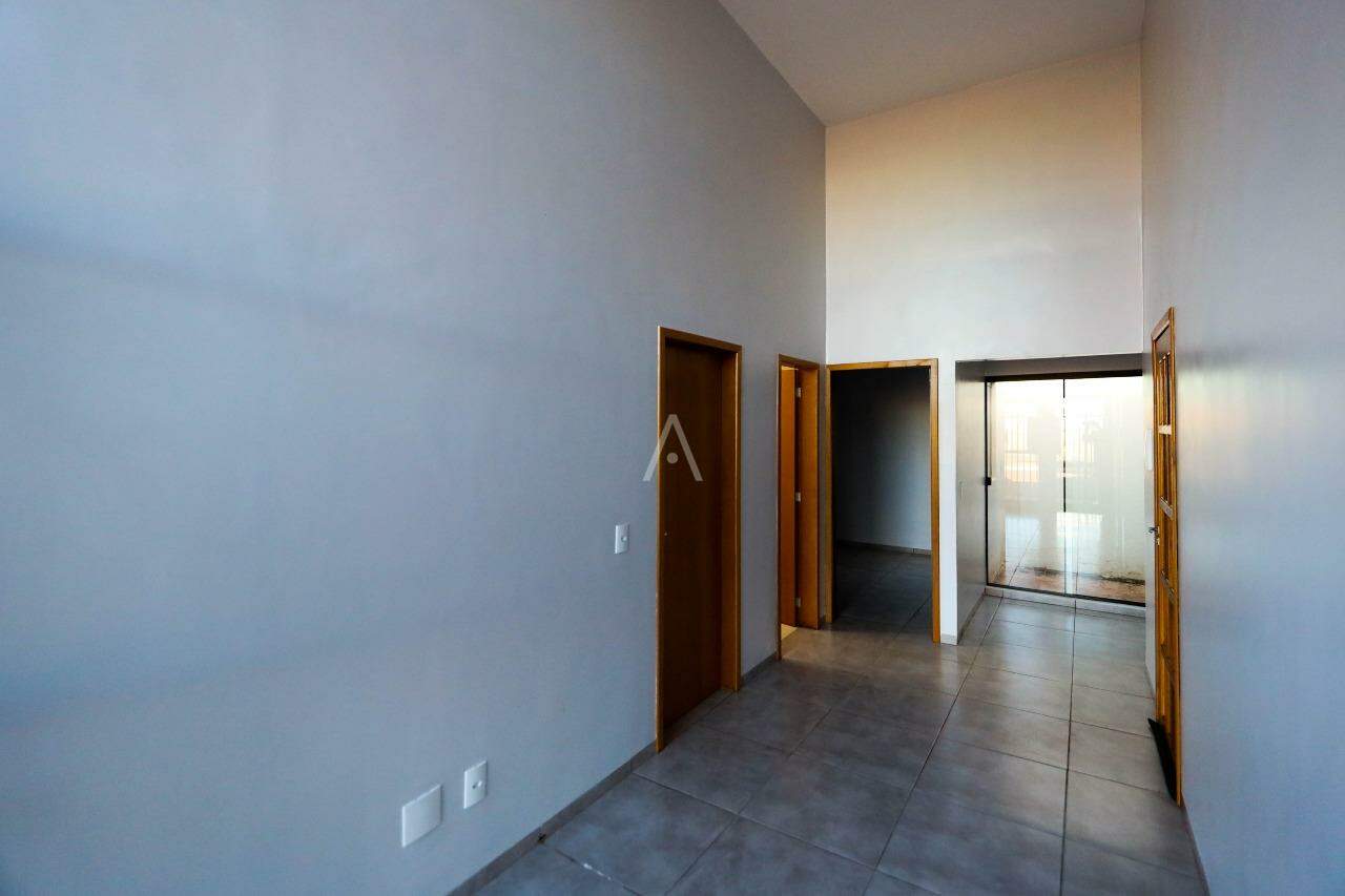 Casa Residencial para à venda no Bairro PINHEIRINHO em TOLEDO: