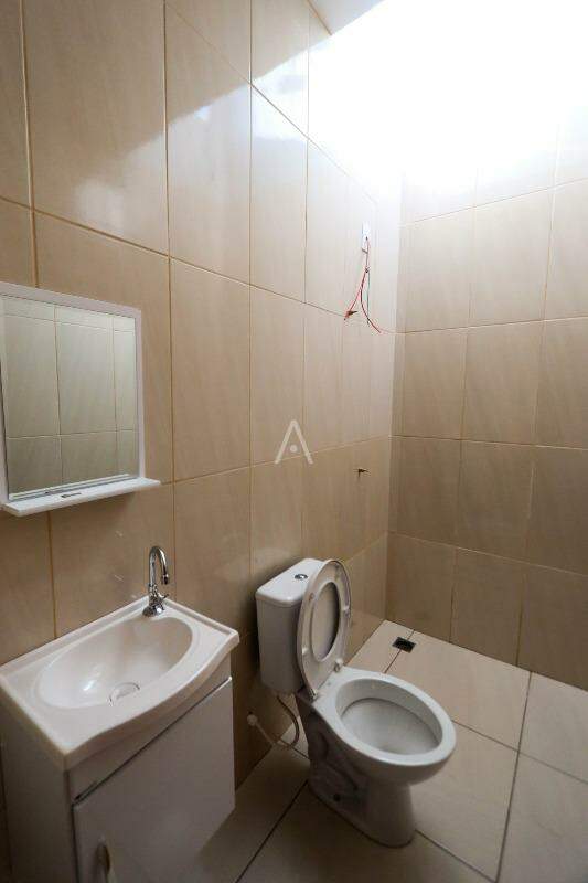 Casa Residencial para à venda no Bairro PINHEIRINHO em TOLEDO: