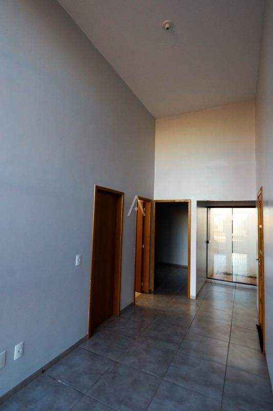 Casa Residencial para à venda no Bairro PINHEIRINHO em TOLEDO: