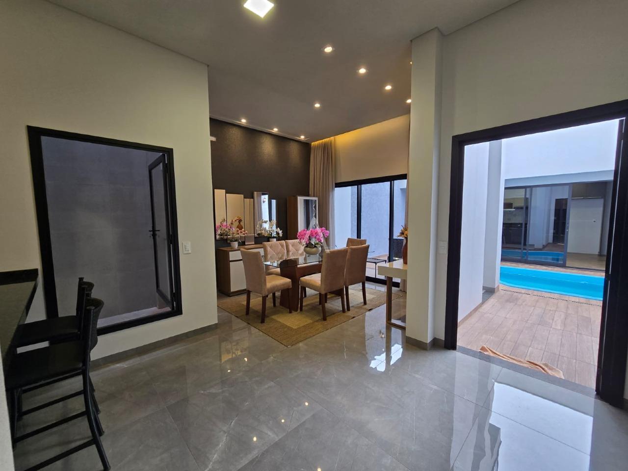 Sobrado para à venda no Bairro CENTRO em TOLEDO: 