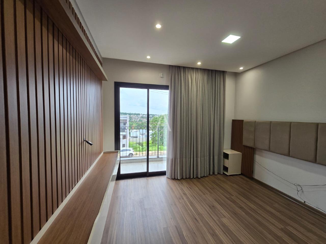 Sobrado para à venda no Bairro CENTRO em TOLEDO: 