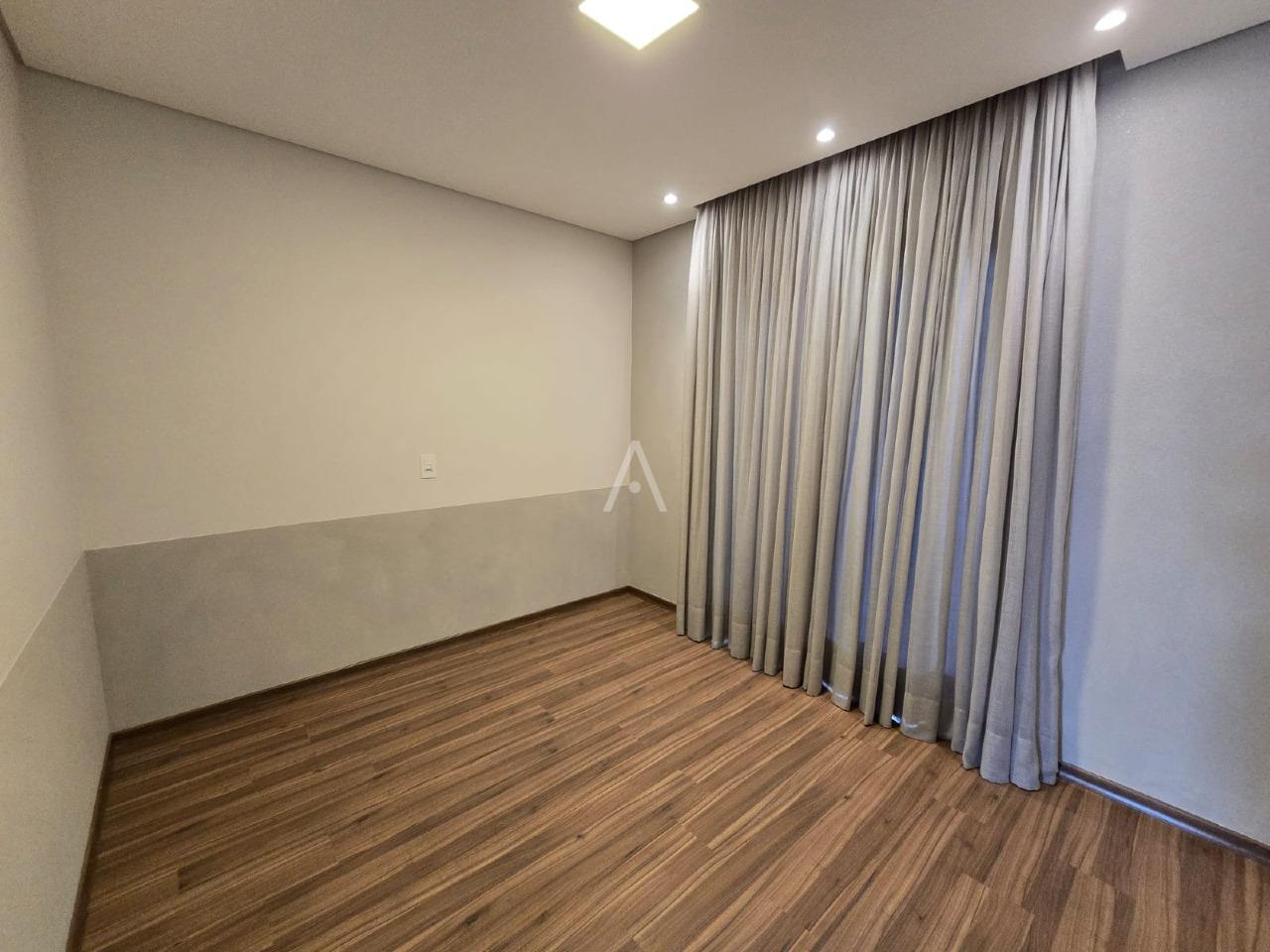 Sobrado para à venda no Bairro CENTRO em TOLEDO: 