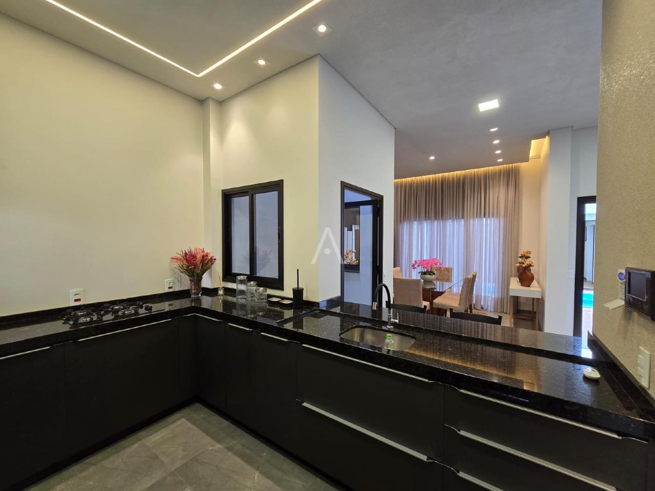 Sobrado para à venda no Bairro CENTRO em TOLEDO: 