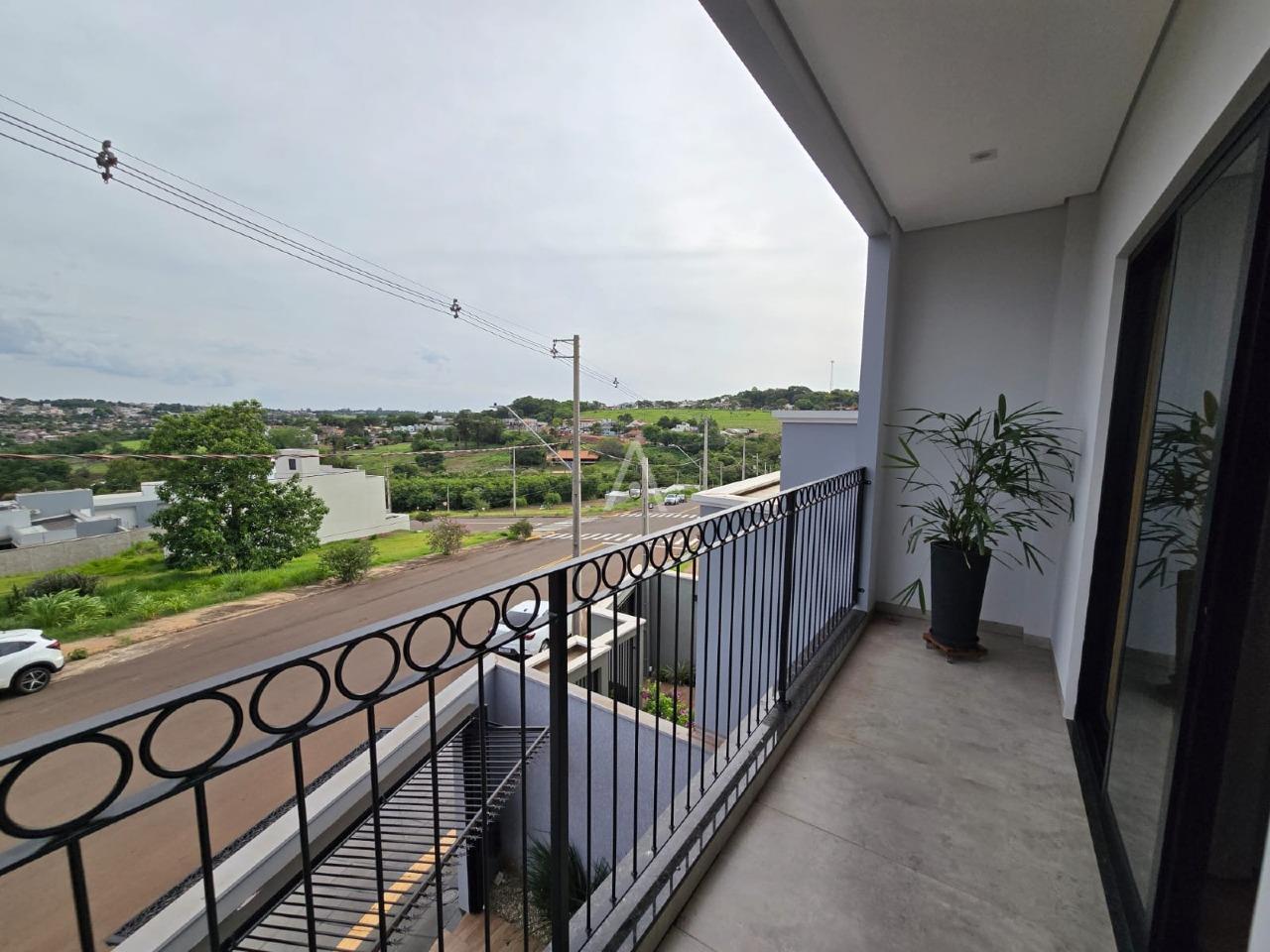 Sobrado para à venda no Bairro CENTRO em TOLEDO: 