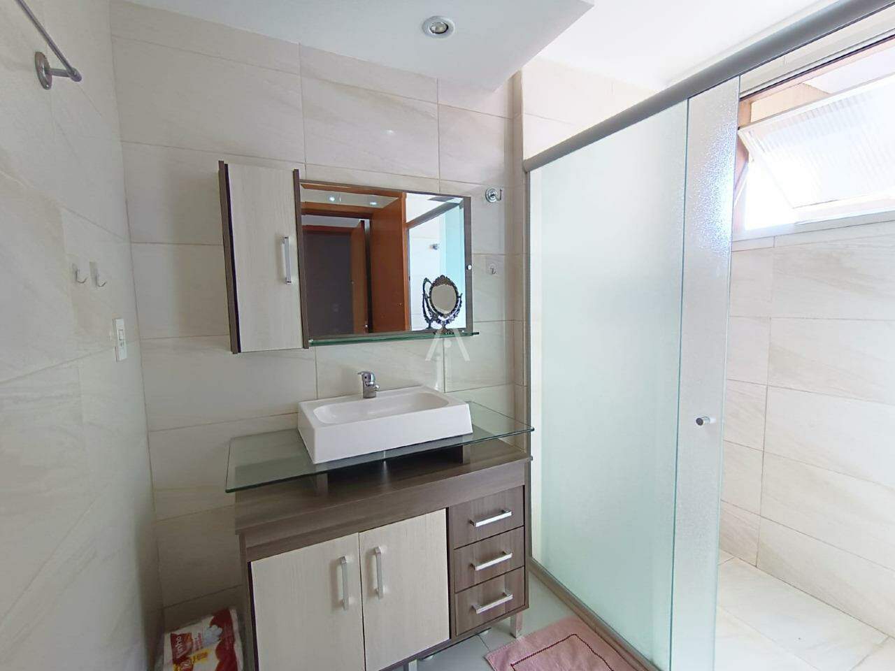 Apartamento para para aluguel no Bairro CENTRO em CASCAVEL: 