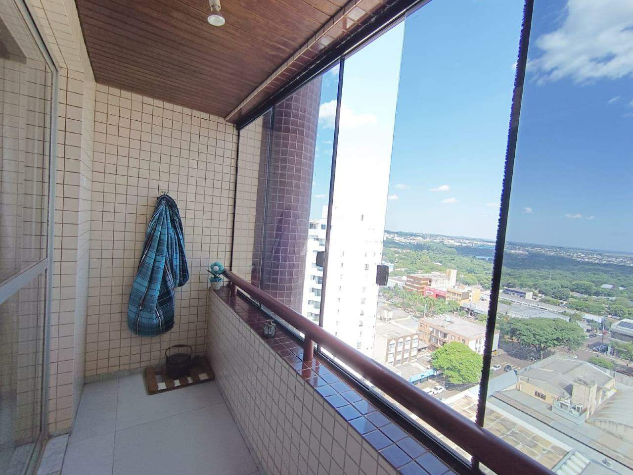 Apartamento para para aluguel no Bairro CENTRO em CASCAVEL: 