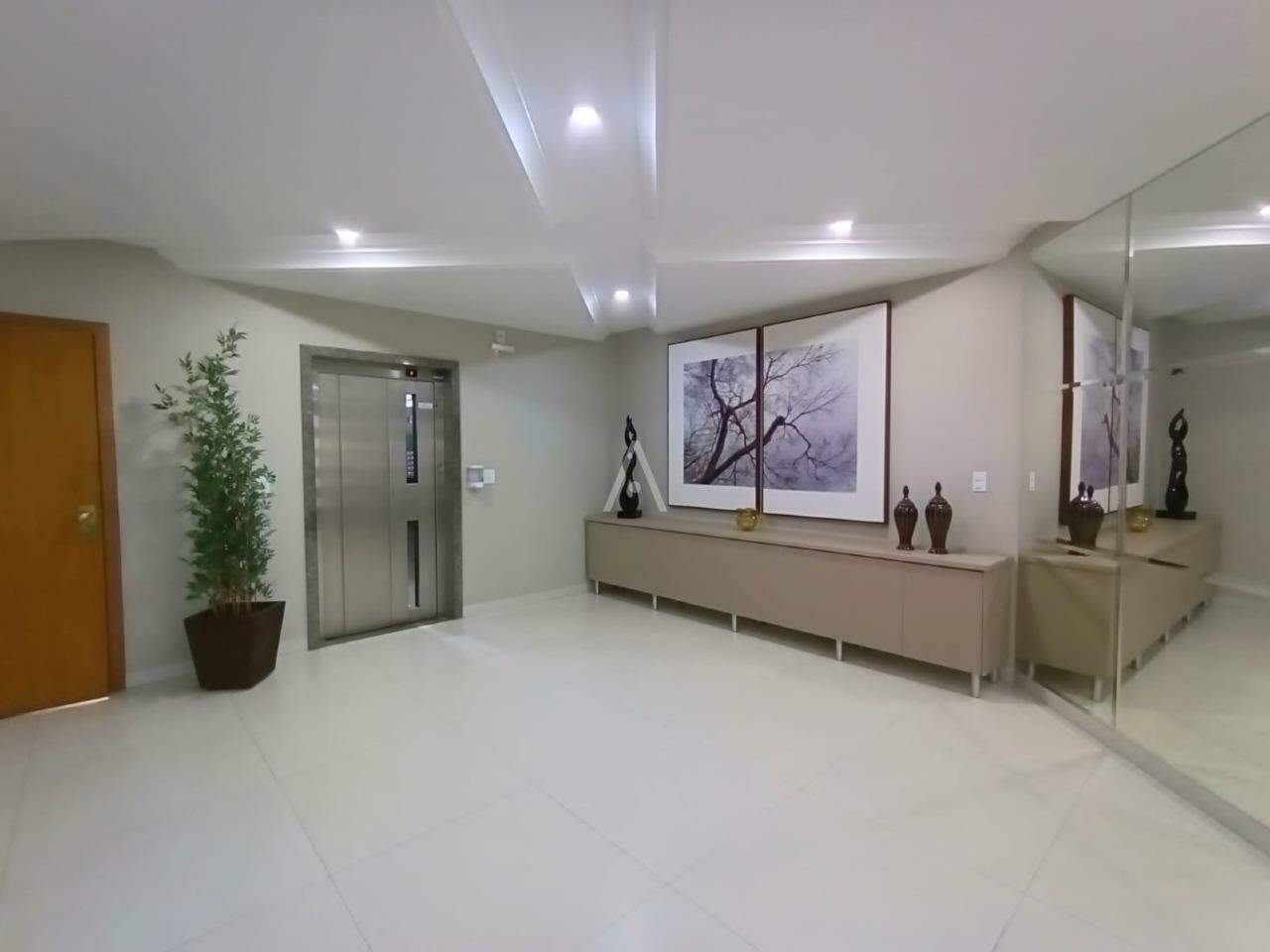 Apartamento para para aluguel no Bairro CENTRO em CASCAVEL: 