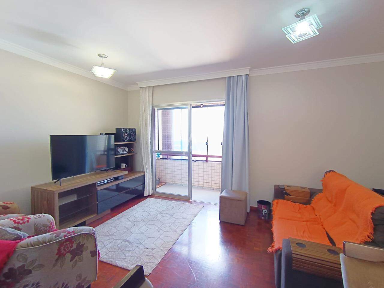 Apartamento para para aluguel no Bairro CENTRO em CASCAVEL: 