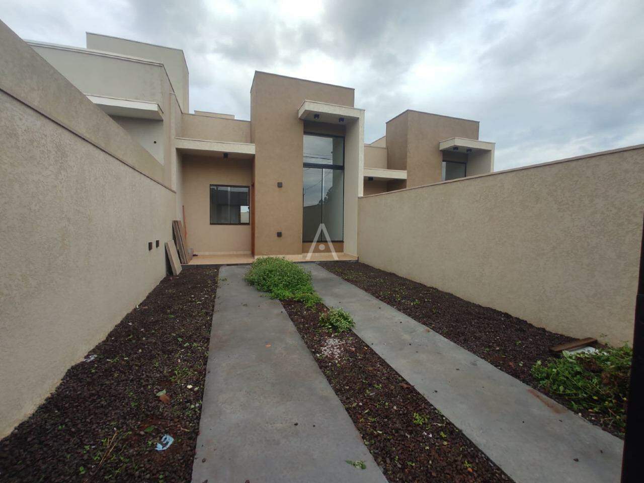 Casa Residencial para para aluguel no Bairro JARDIM COOPAGRO em TOLEDO: 