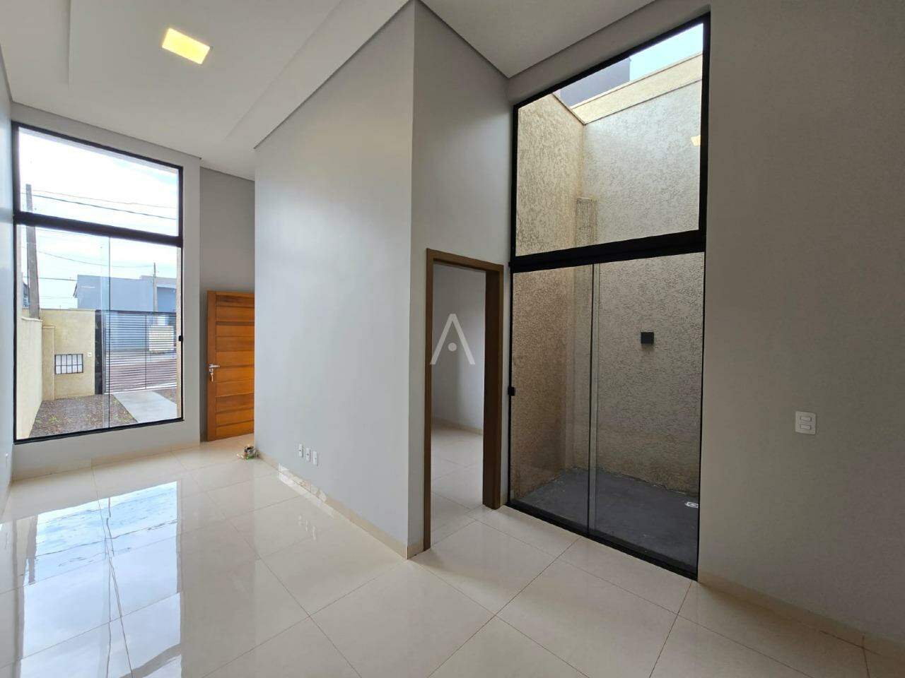 Casa Residencial para para aluguel no Bairro JARDIM COOPAGRO em TOLEDO: 