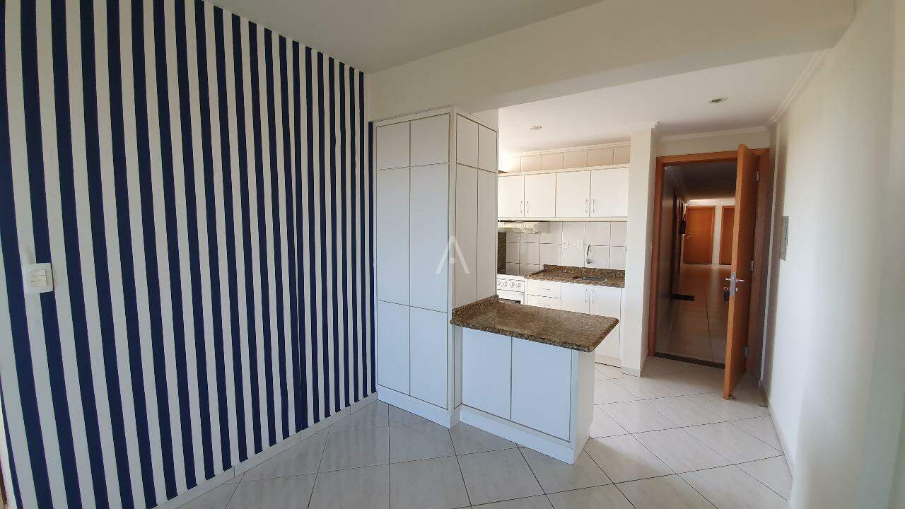 Apartamento para para aluguel no Bairro CENTRO em CASCAVEL: