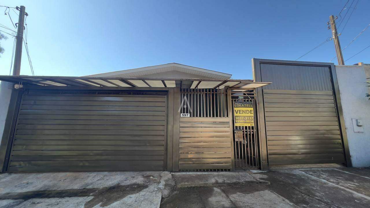 Casa Residencial para à venda no Bairro UNIVERSITARIO em CASCAVEL: 