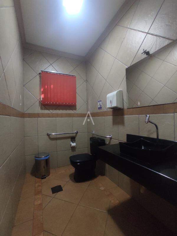 Sala Comercial para para aluguel no Bairro CENTRO em TOLEDO: 