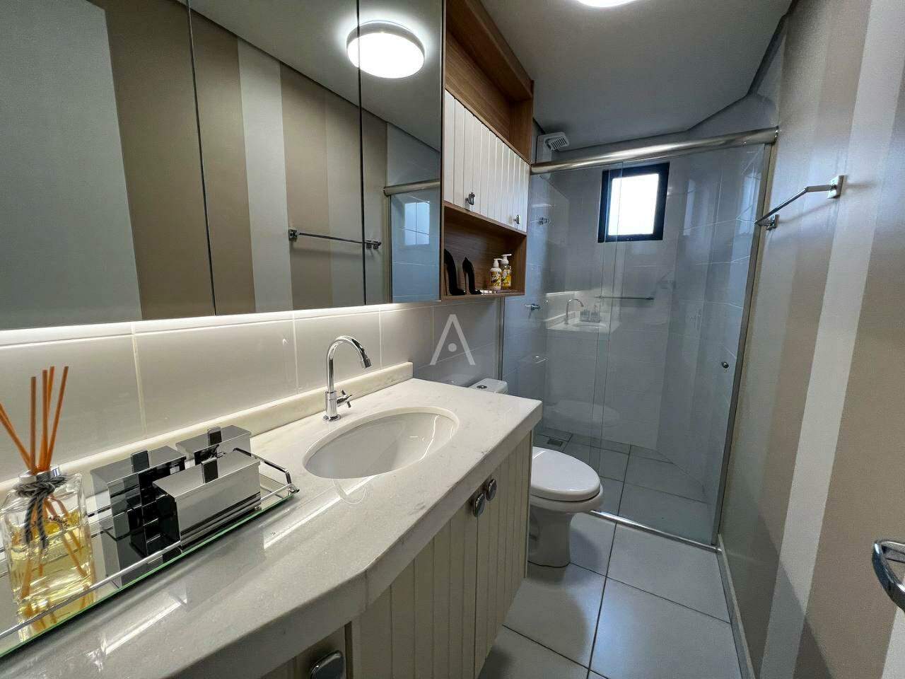 Apartamento para à venda no Bairro Pioneiros Catarinenses em CASCAVEL: 