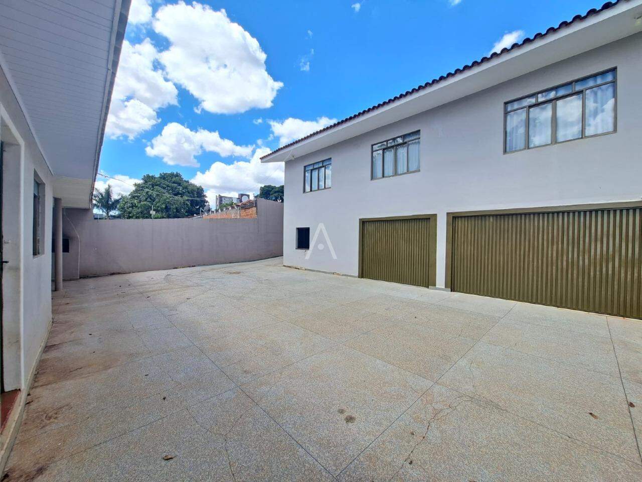 Casa Residencial para para aluguel no Bairro CENTRO em CASCAVEL: