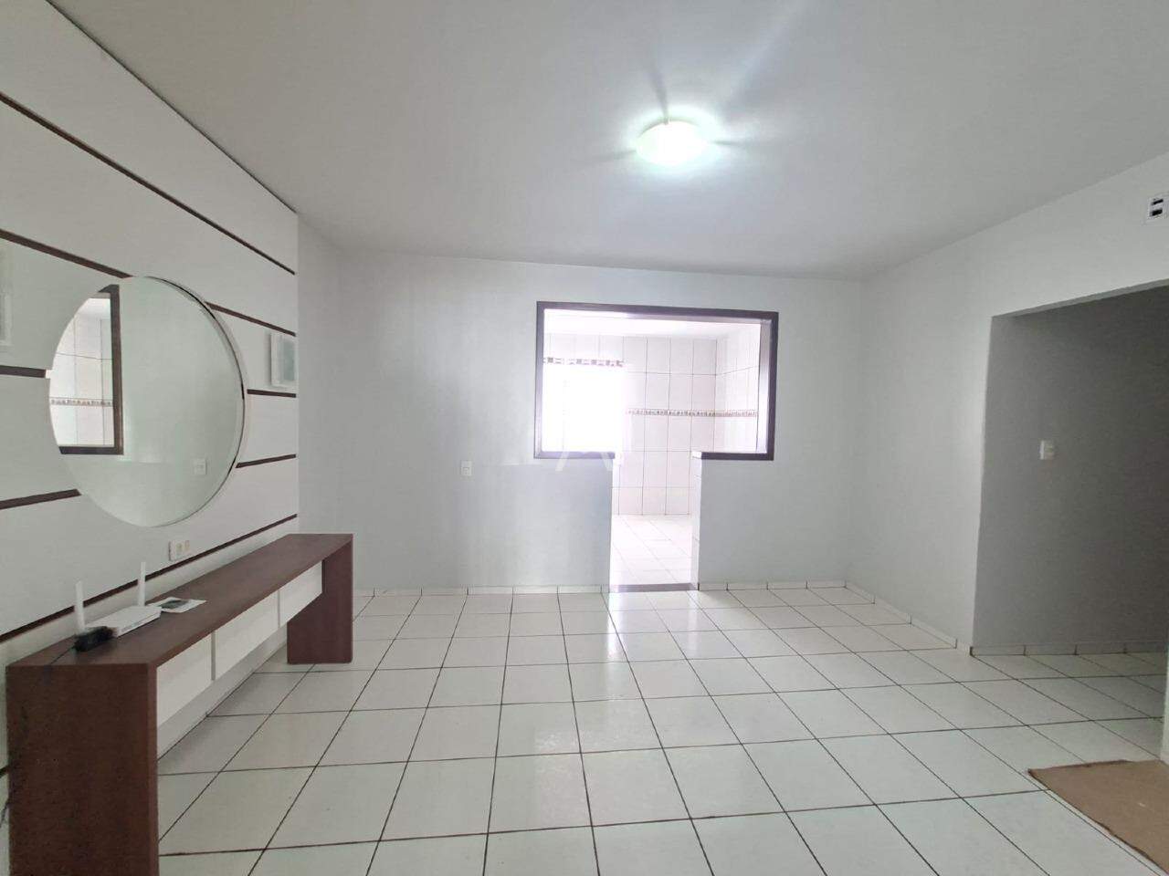 Casa Residencial para para aluguel no Bairro CENTRO em CASCAVEL: