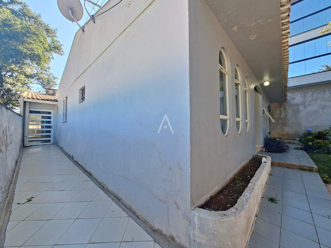 Casa Residencial para para aluguel no Bairro NEVA em CASCAVEL: 