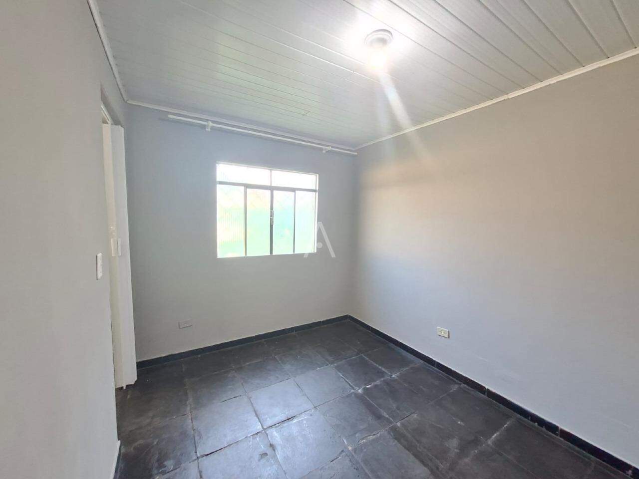 Casa Residencial para para aluguel no Bairro NEVA em CASCAVEL: 