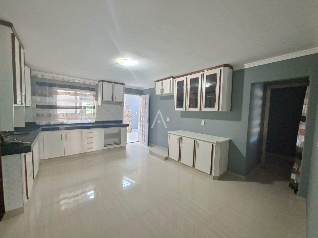 Casa Residencial para para aluguel no Bairro NEVA em CASCAVEL: 