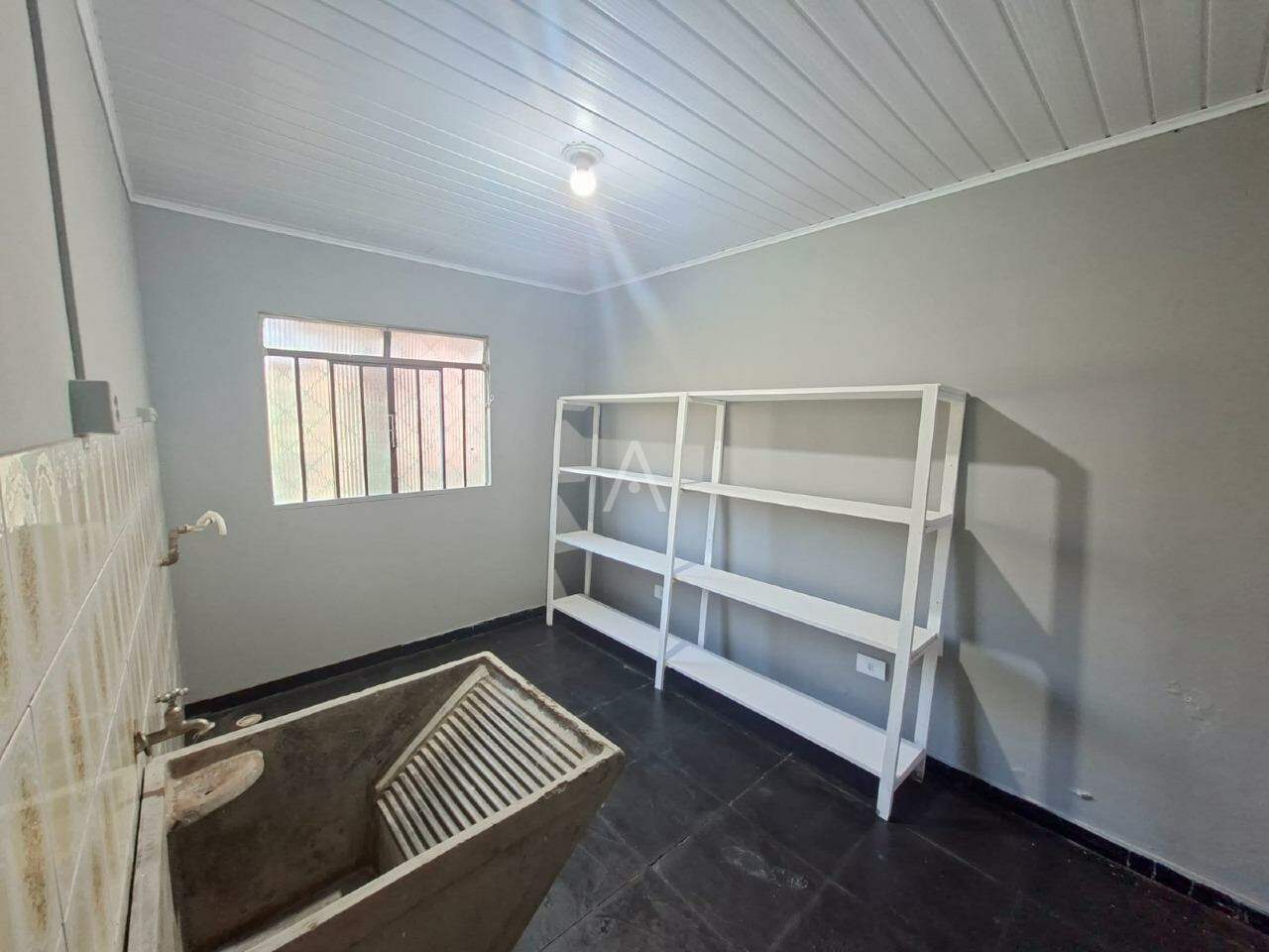 Casa Residencial para para aluguel no Bairro NEVA em CASCAVEL: 