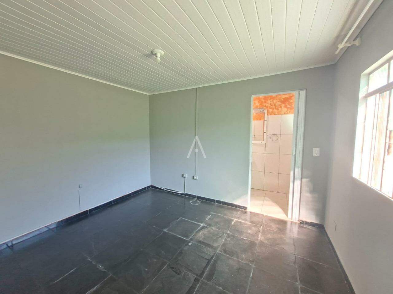 Casa Residencial para para aluguel no Bairro NEVA em CASCAVEL: 
