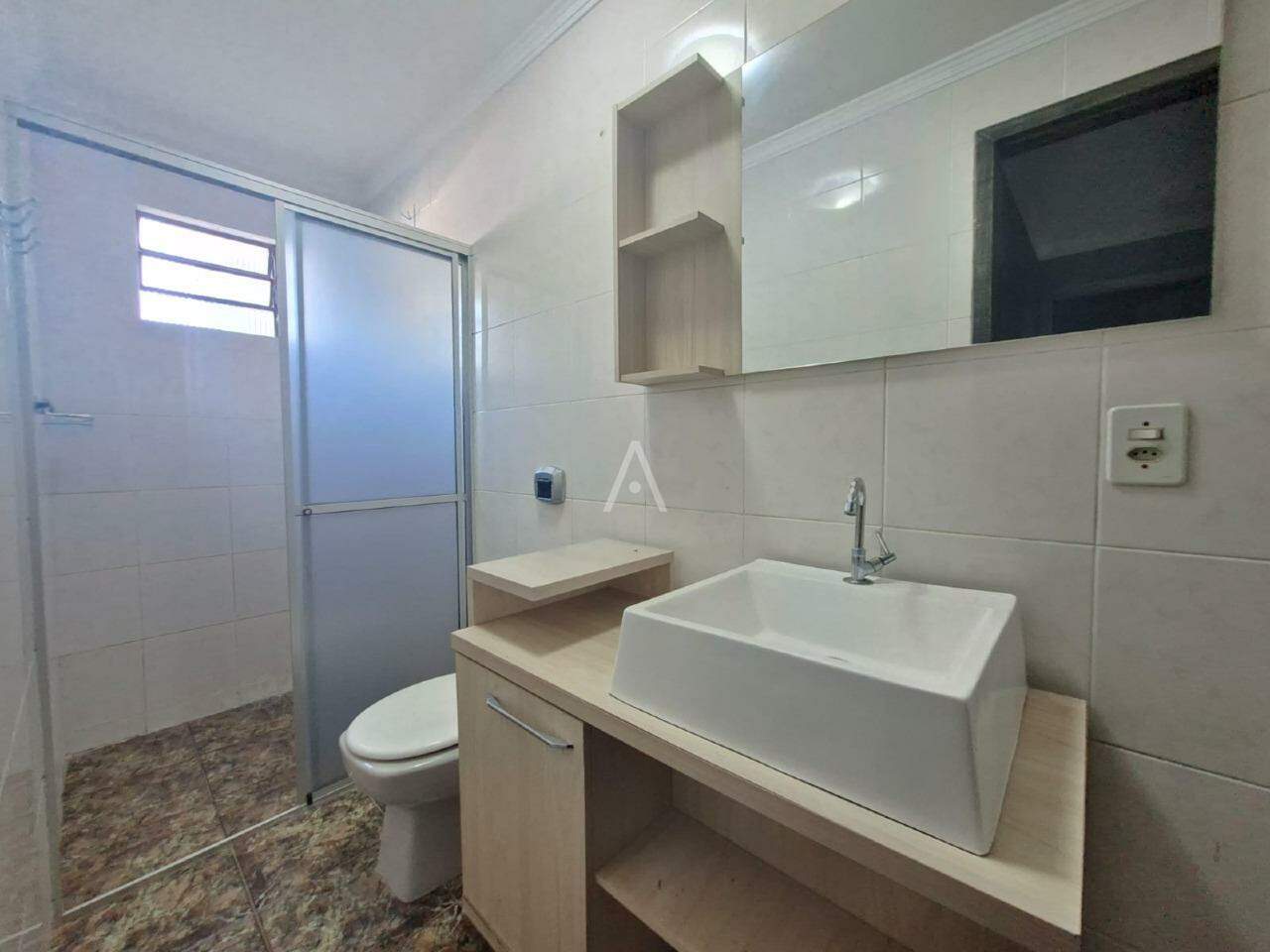 Casa Residencial para para aluguel no Bairro NEVA em CASCAVEL: 